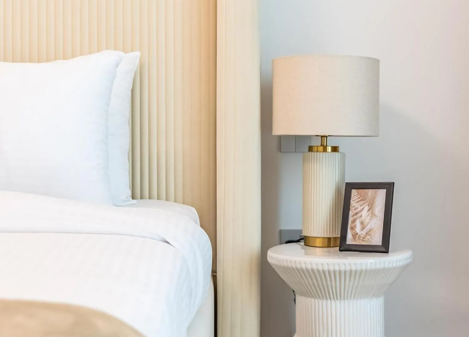 Seabreeze Escape-Serene 2Br -Private Beach Access Dubai