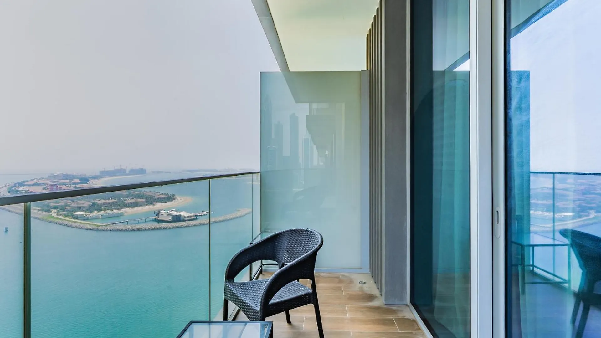 Seabreeze Escape-Serene 2Br -Private Beach Access Dubai 0*,  United Arab Emirates