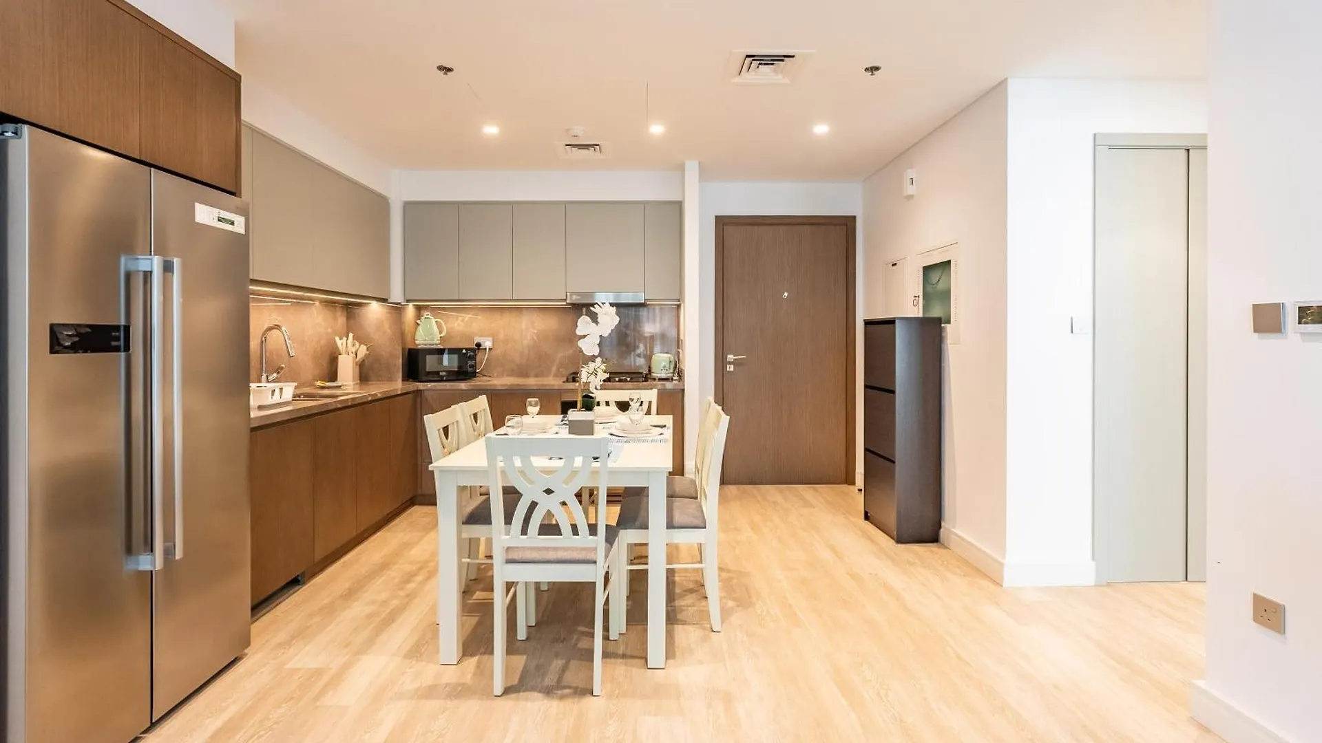 Apartment Seabreeze Escape-Serene 2Br -Private Beach Access Dubai